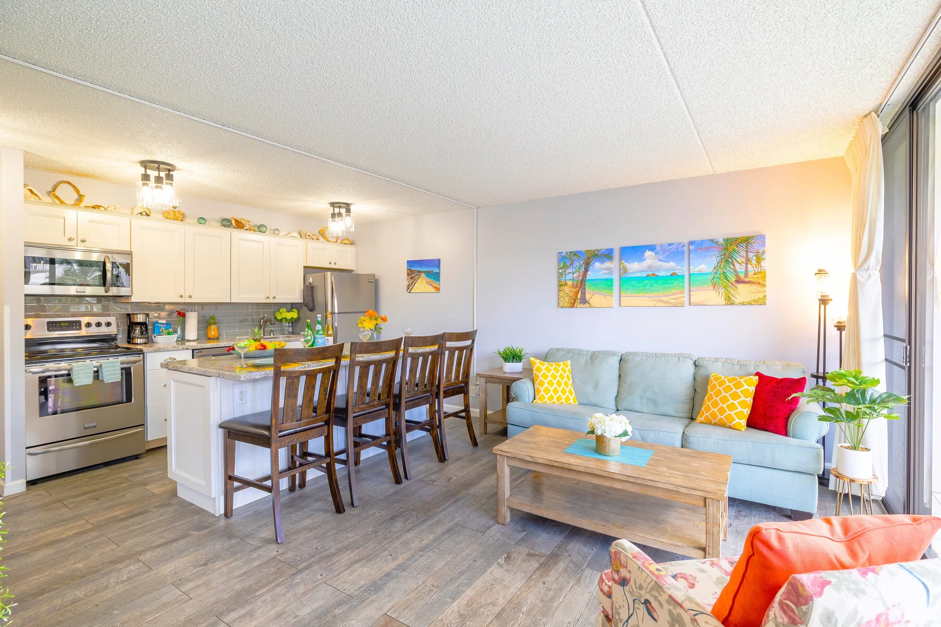 Partial ocean view Honolulu condo with two beds and included parking