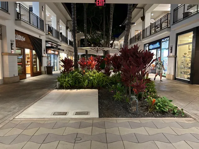 Shops at Wailea near Andaz Maui at Wailea Resort
