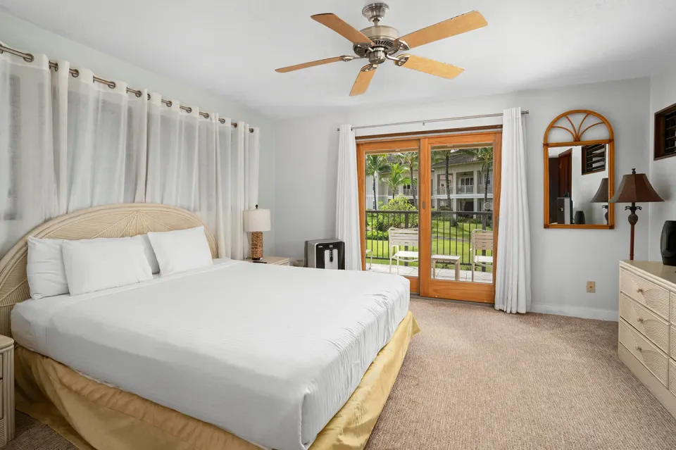1 Bedroom 1 Bath Ocean View Suite Official 4