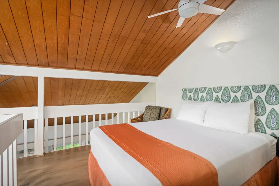 2 Bedroom 2 Bath With Loft Garden View Official 2