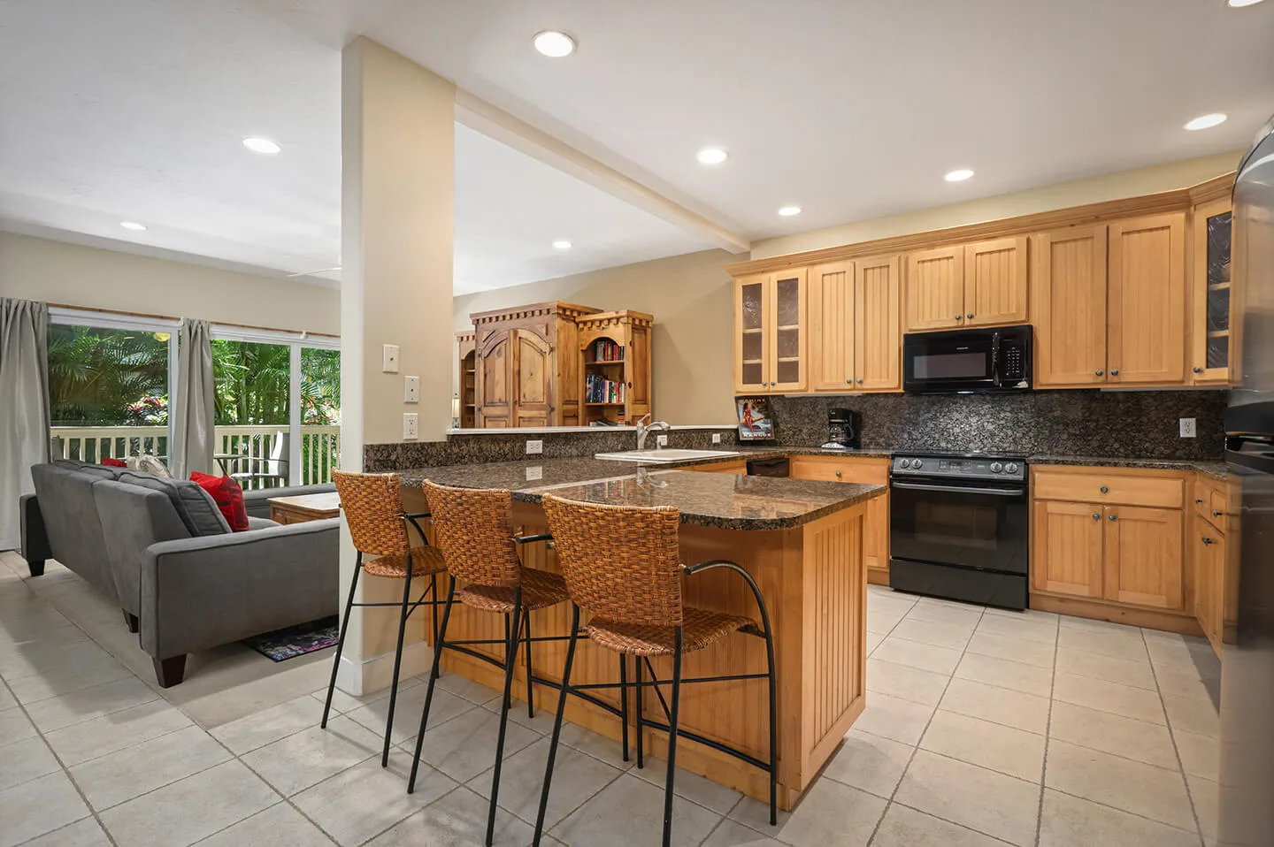 2 Bedroom 2 Bath With Loft Garden View Official 5