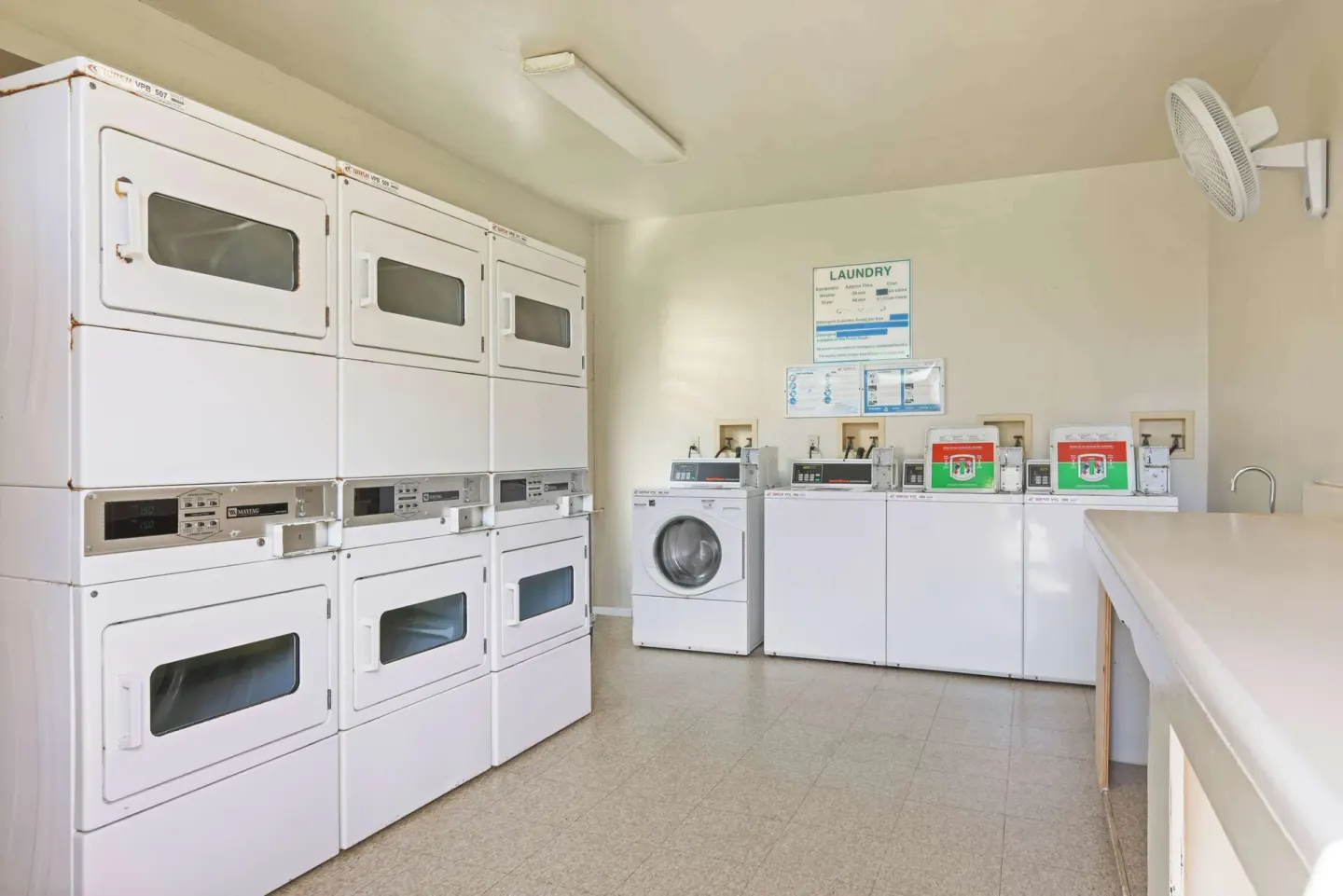 Guest laundry room with washers and dryers at Aston Islander on the Beach.