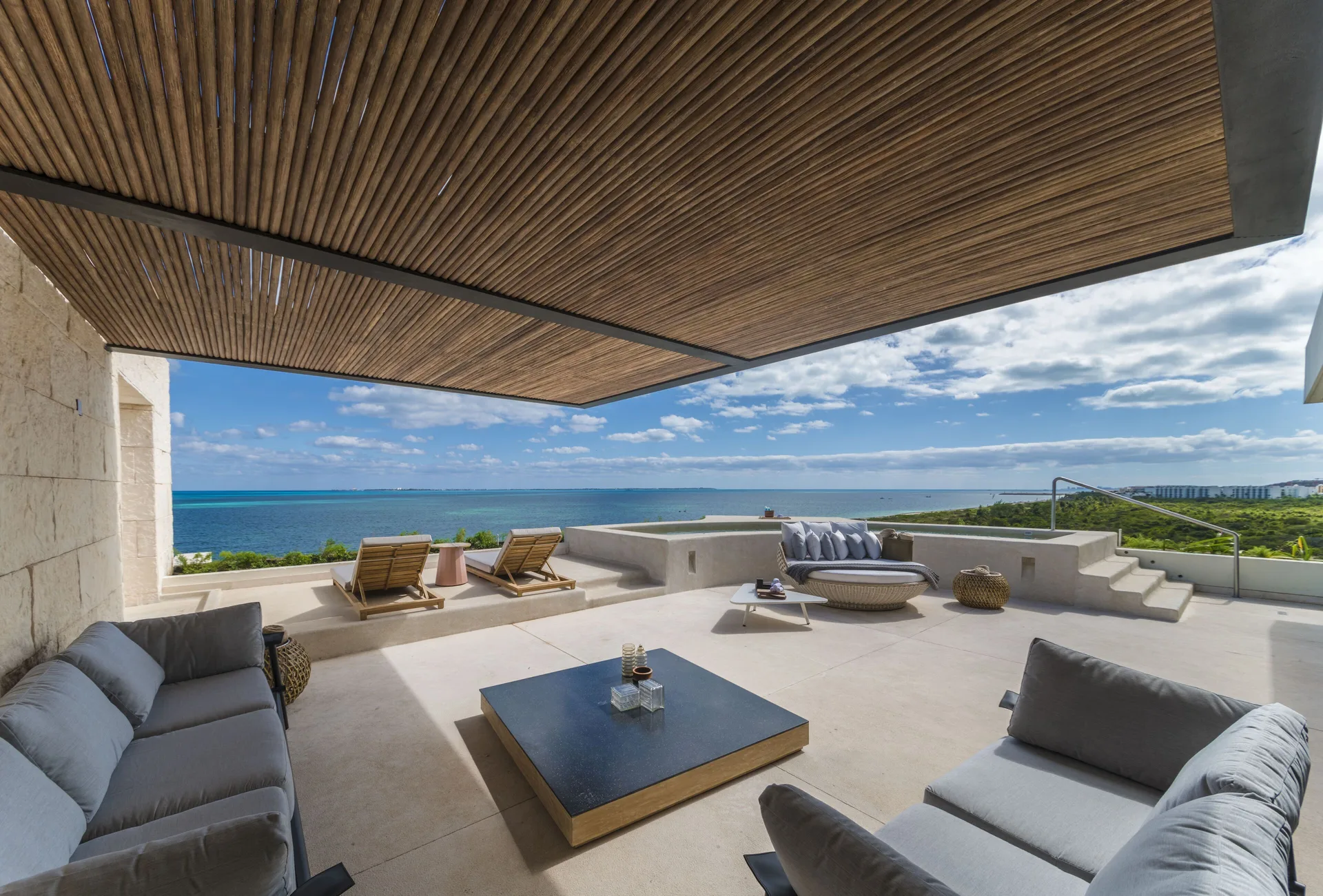 Inspira Master Suite Ocean Front terrace with ocean view at Atelier Playa Mujeres.