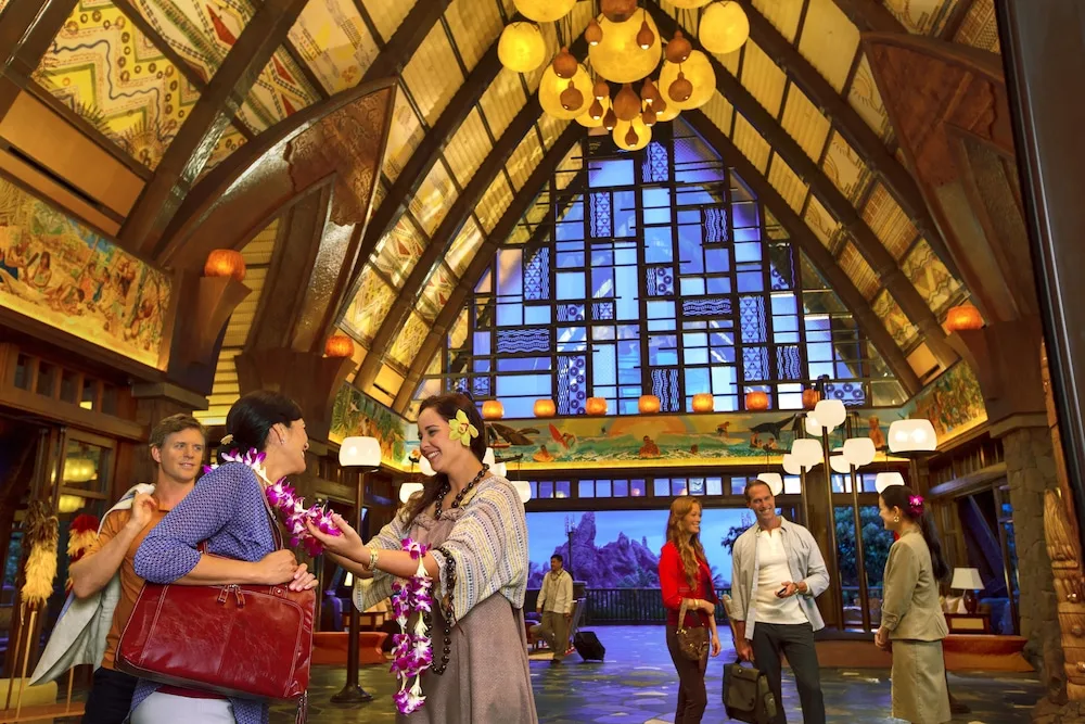 Guest Welcome In Grand Lobby Aulani A Disney Resort Spa