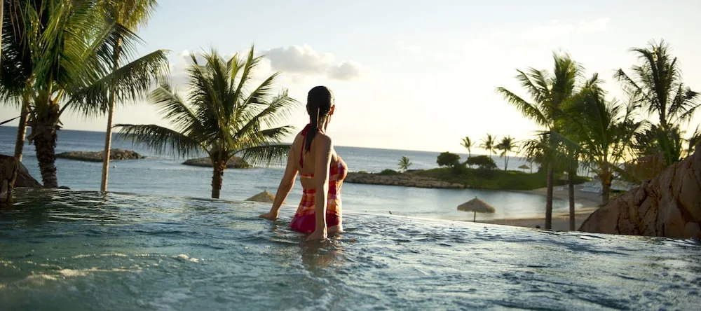 Infinity Edge Pool Ocean View Aulani A Disney Resort Spa