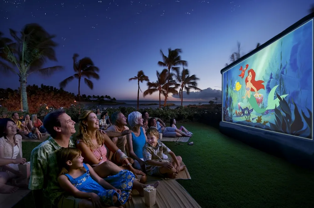 Outdoor Movie Night Lawn Aulani A Disney Resort Spa