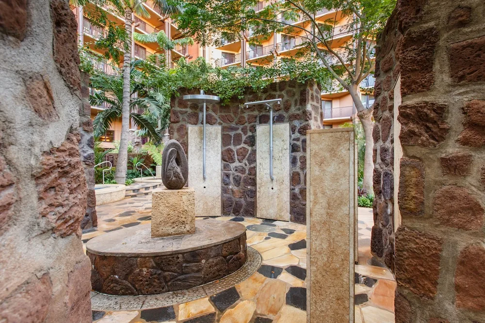 Outdoor Spa Shower Garden Aulani A Disney Resort Spa