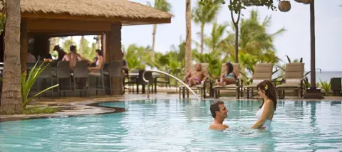 Poolside Couple With Ocean Backdrop Aulani A Disney Resort Spa