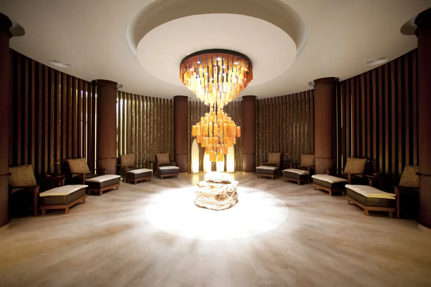 Quiet spa relaxation lounge with chaise seating at Barceló Bávaro Beach.