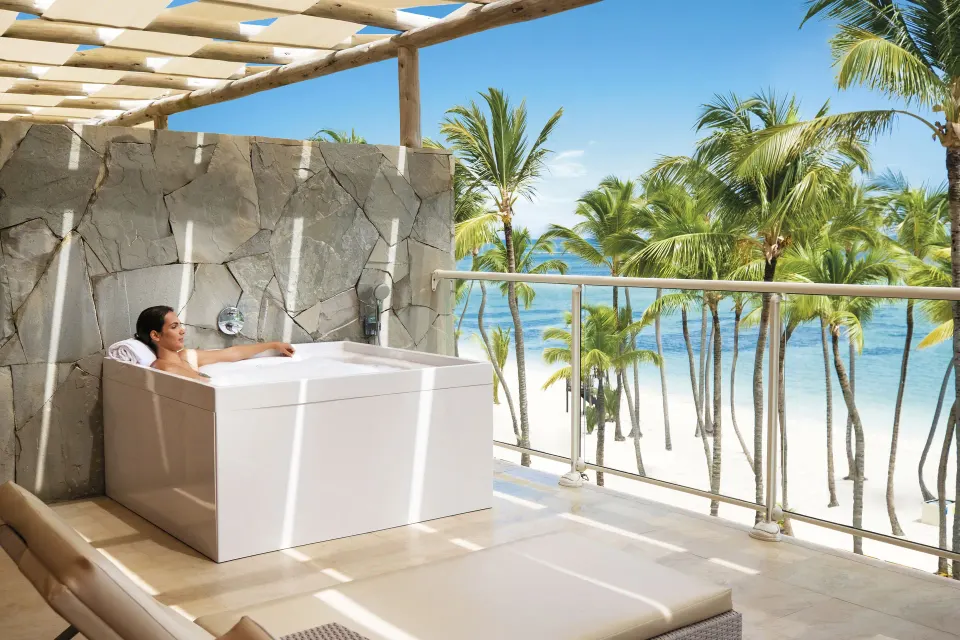 Balcony tub and sea view from a Junior Suite at Barceló Bávaro Palace.