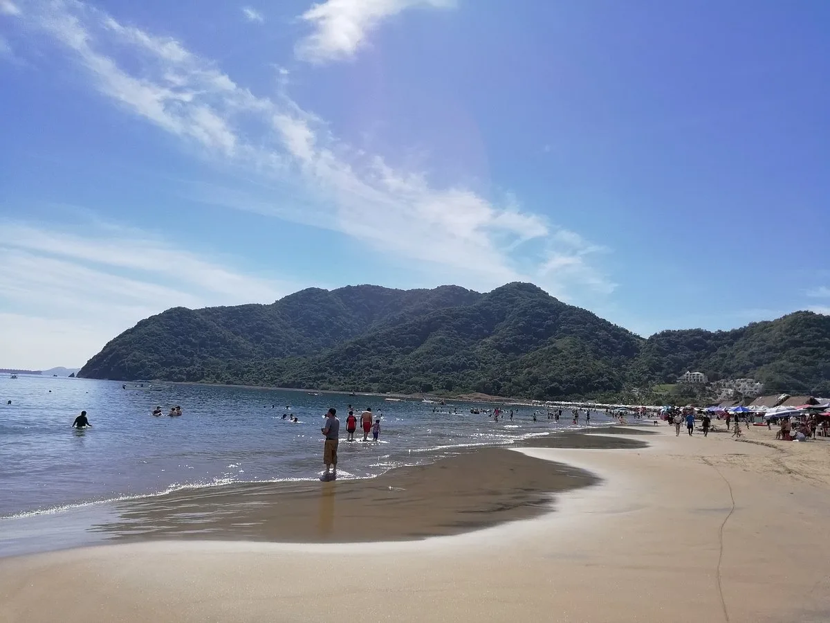 Playa La Boquita 5 Min Drive