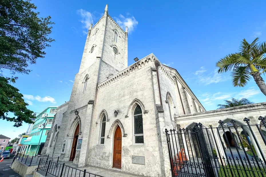 Christ Church Cathedral 1 Min Walk