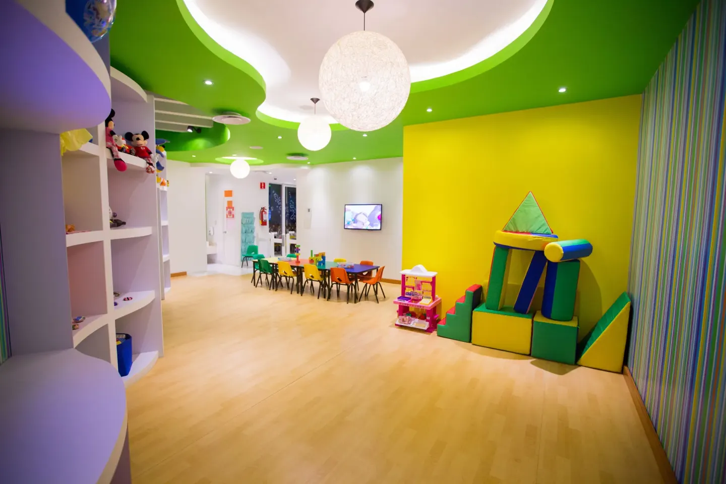 Children’s playroom with activity tables and soft play blocks at Buenaventura Grand Hotel & Great Moments.
