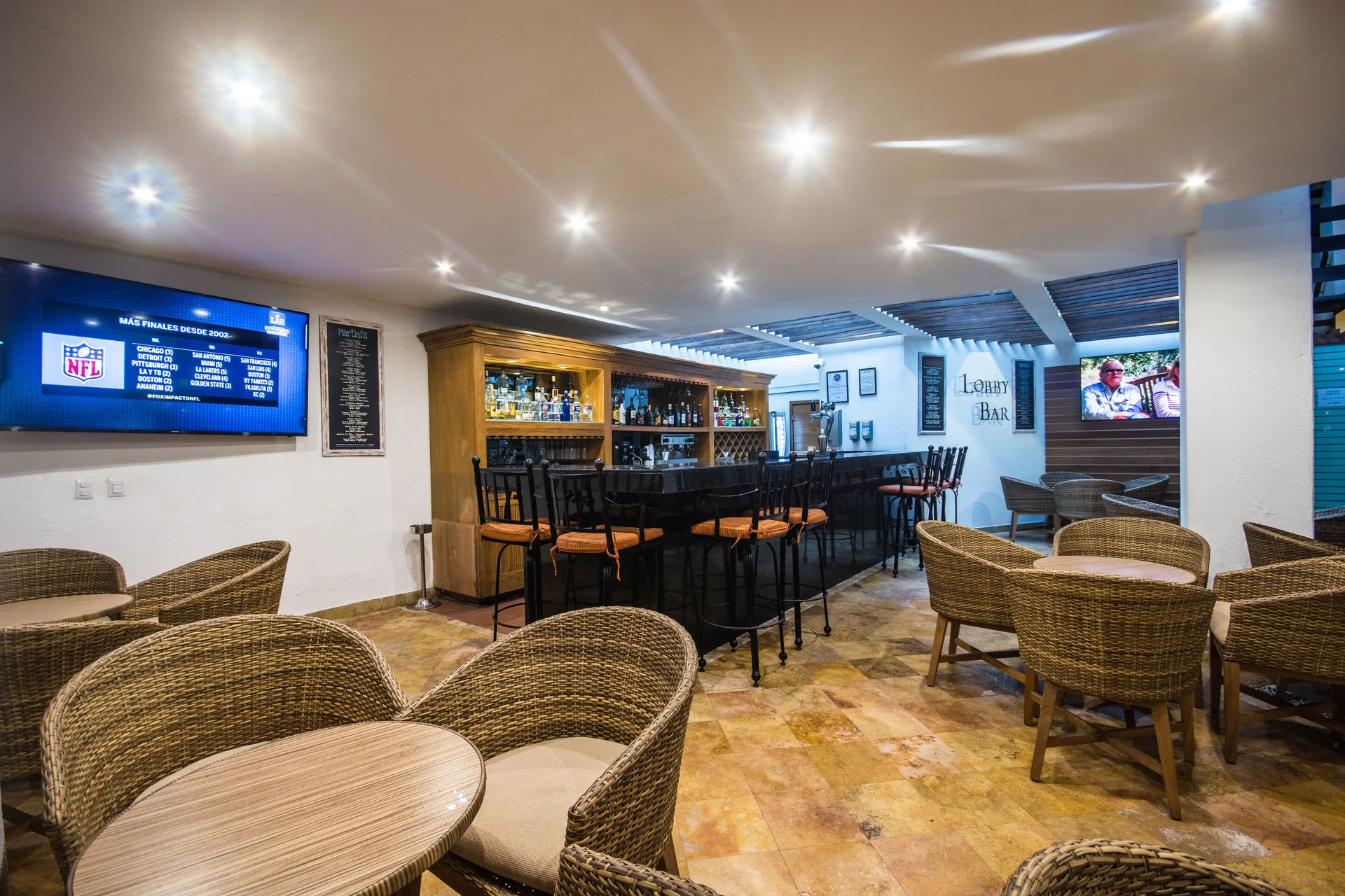 Lobby Bar seating and counter at Buenaventura Grand Hotel & Great Moments.