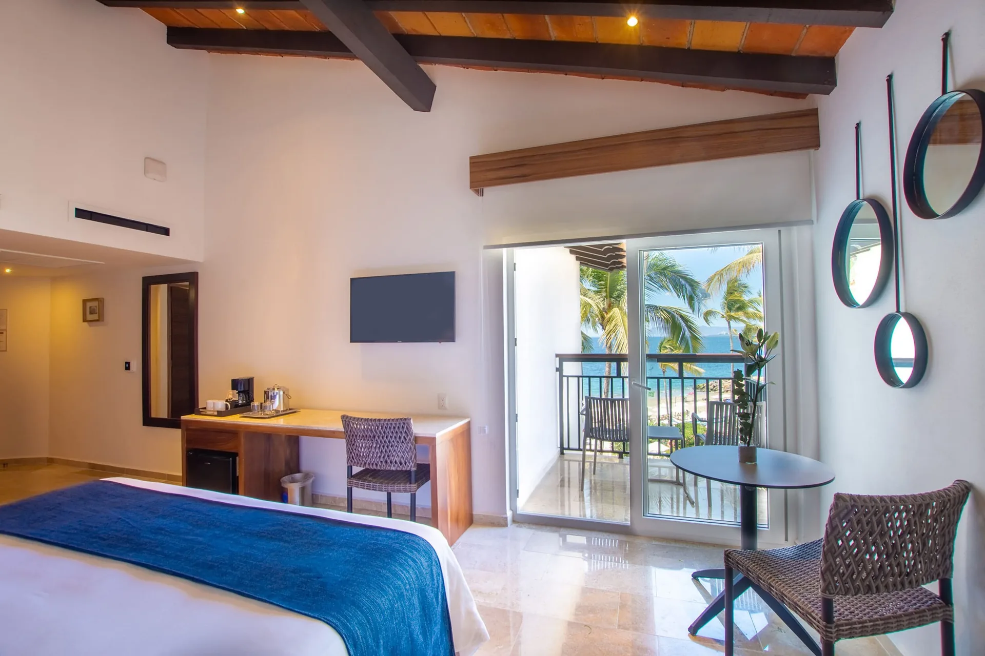 Deluxe Ocean View king room with balcony at Buenaventura Grand Hotel & Great Moments.