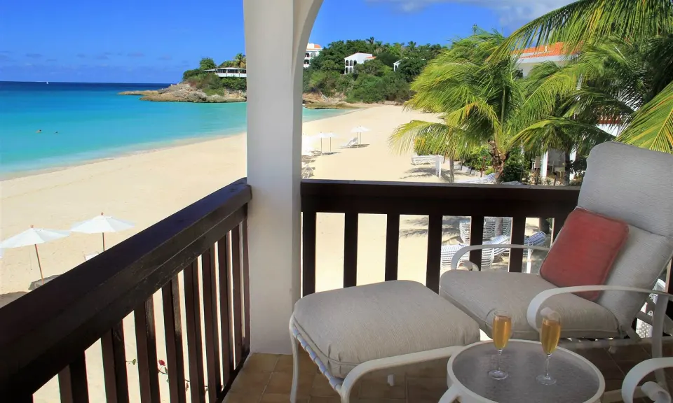 Beach Front One Bedroom Villa Official 4