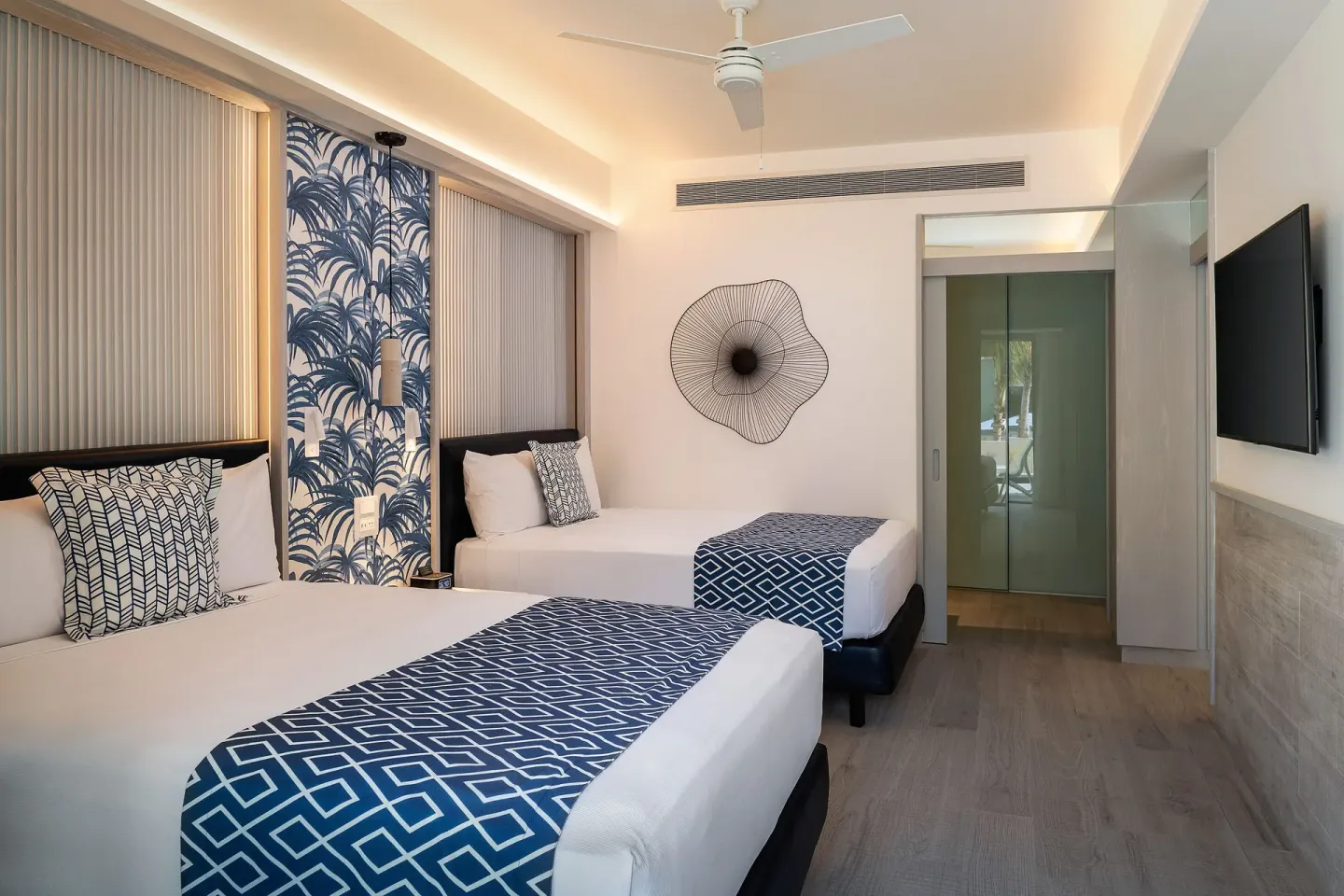 Guest Room Two Beds Patterned Wall Catalonia Grand Costa Mujeres Spa