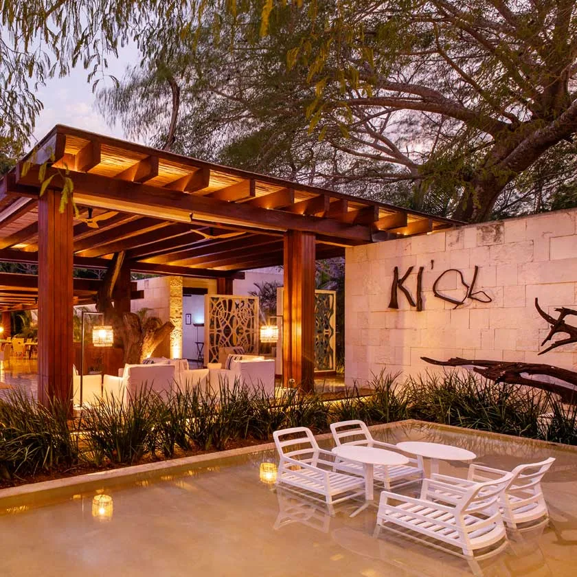 Ki'ol Patio Fountain Venue
