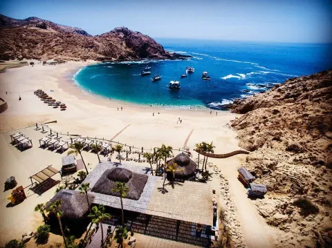 Santa Maria Beach 5 Min Drive