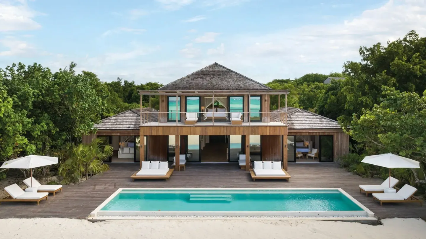 Beachfront Como Villa with private pool and loungers at COMO Parrot Cay.