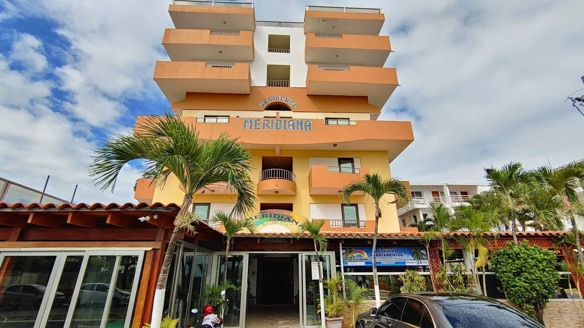 Meridiana Residence Juan Dolio apartment hotel with simple accommodations and convenient beach access