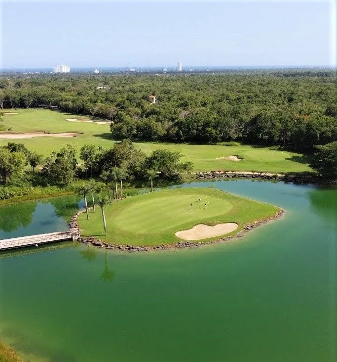 Guavaberry Golf And Country Club 10 Min Drive