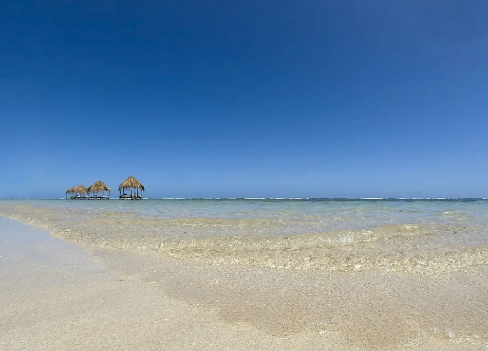 Guayacanes Beach 5 Min Drive