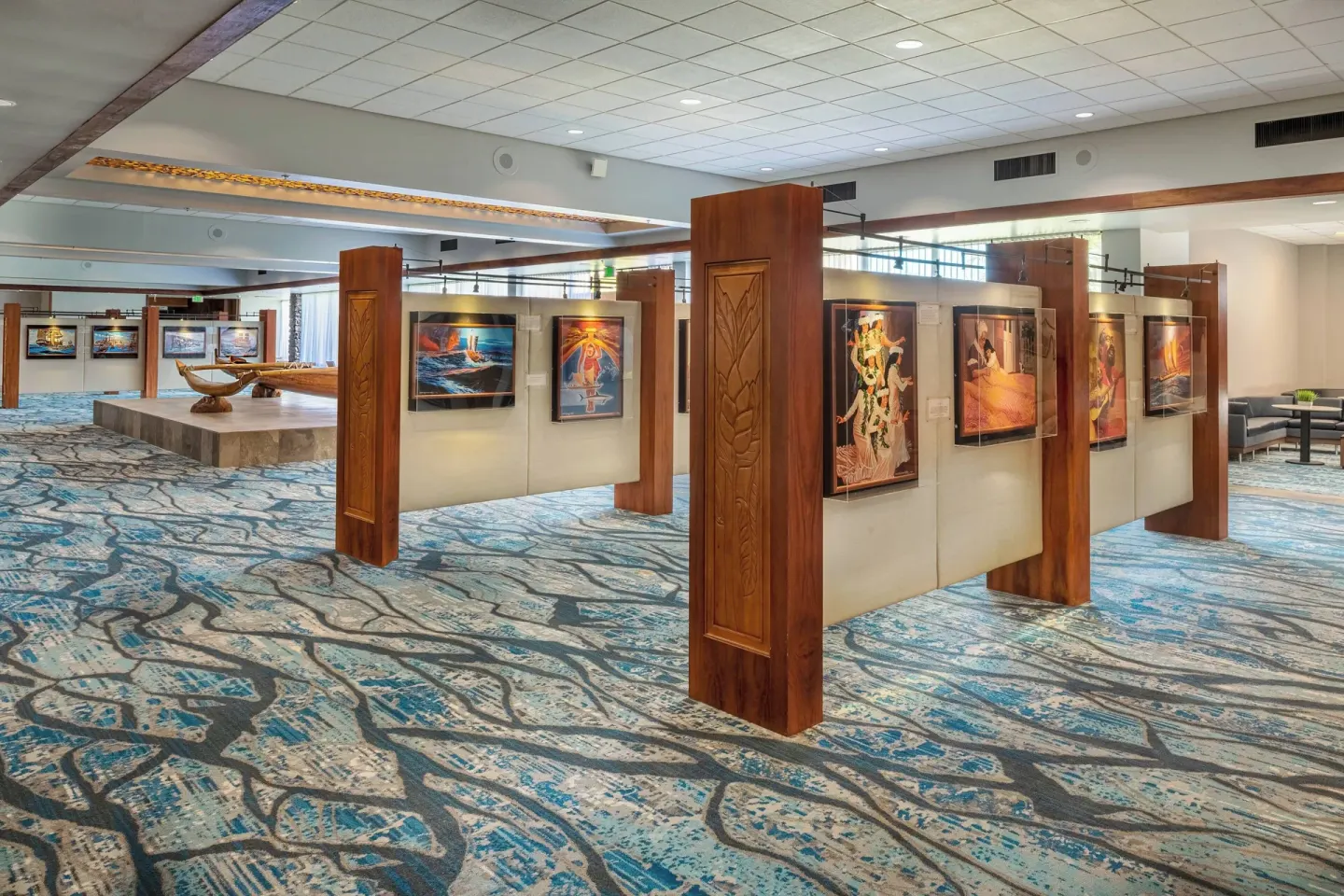 Art gallery display in the resort interior at Courtyard King Kamehameha's Kona Beach Hotel.
