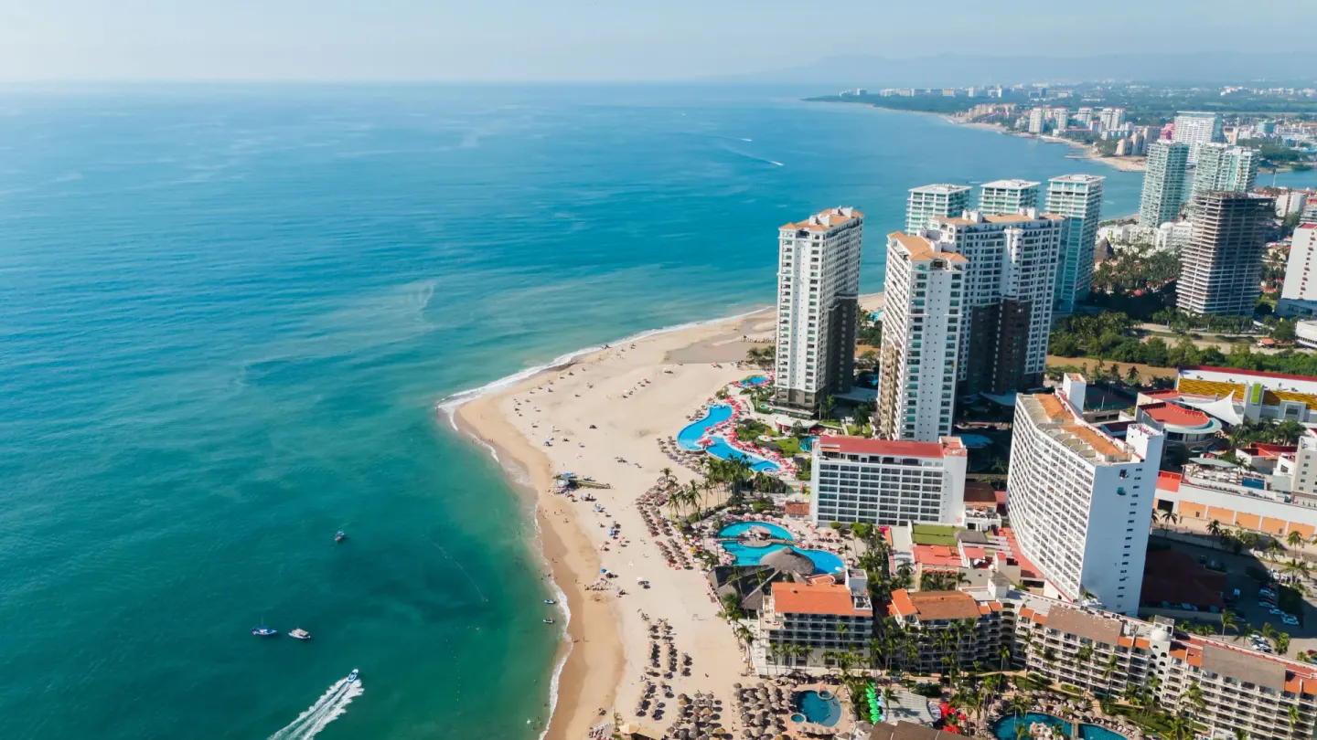 Hotel Zone Beach 1 Min Walk