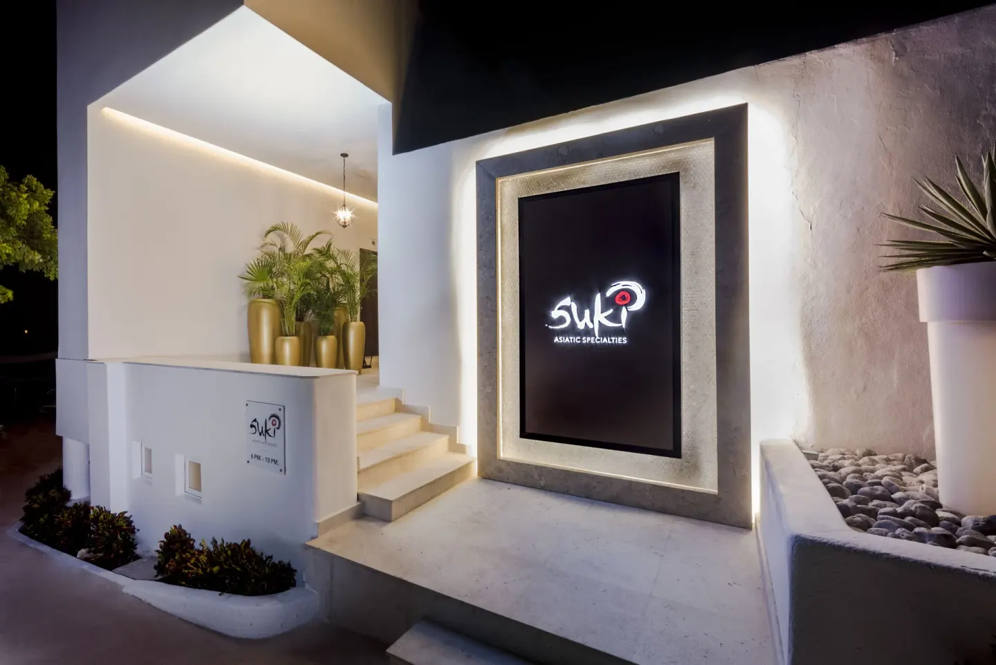 Suki restaurant entrance sign at Desire Pearl Riviera Maya Resort.