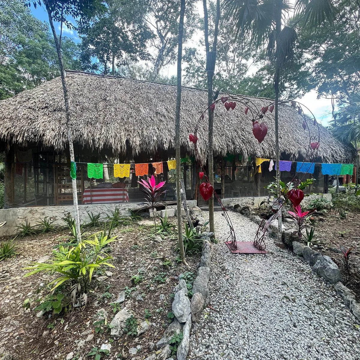 Jungle Spa 15 Min Drive