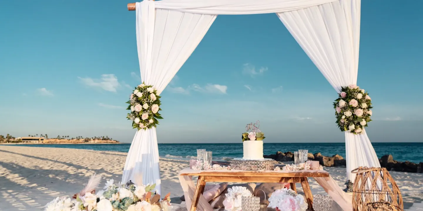 Eagle Beach (Divi Village Golf & Beach Resort beachfront ceremony site) Venue at Divi Village Golf & Beach Resort
