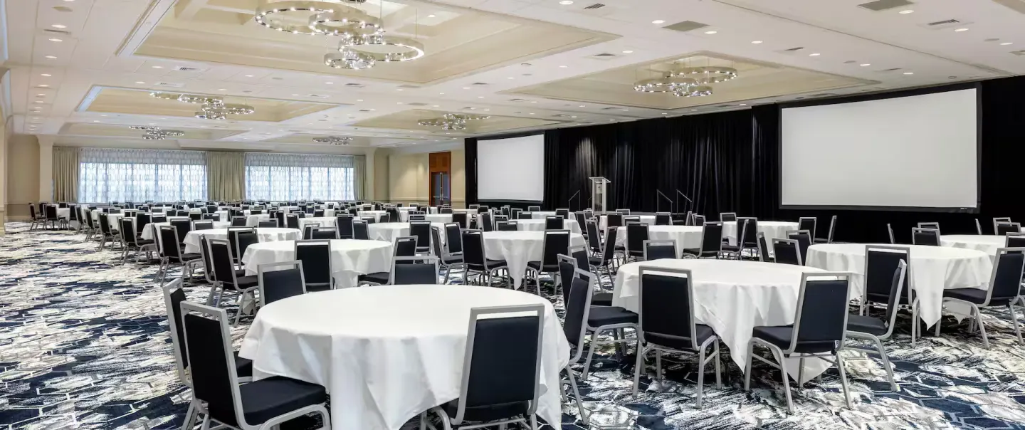 Alquimia Ballroom Venue at DoubleTree San Juan