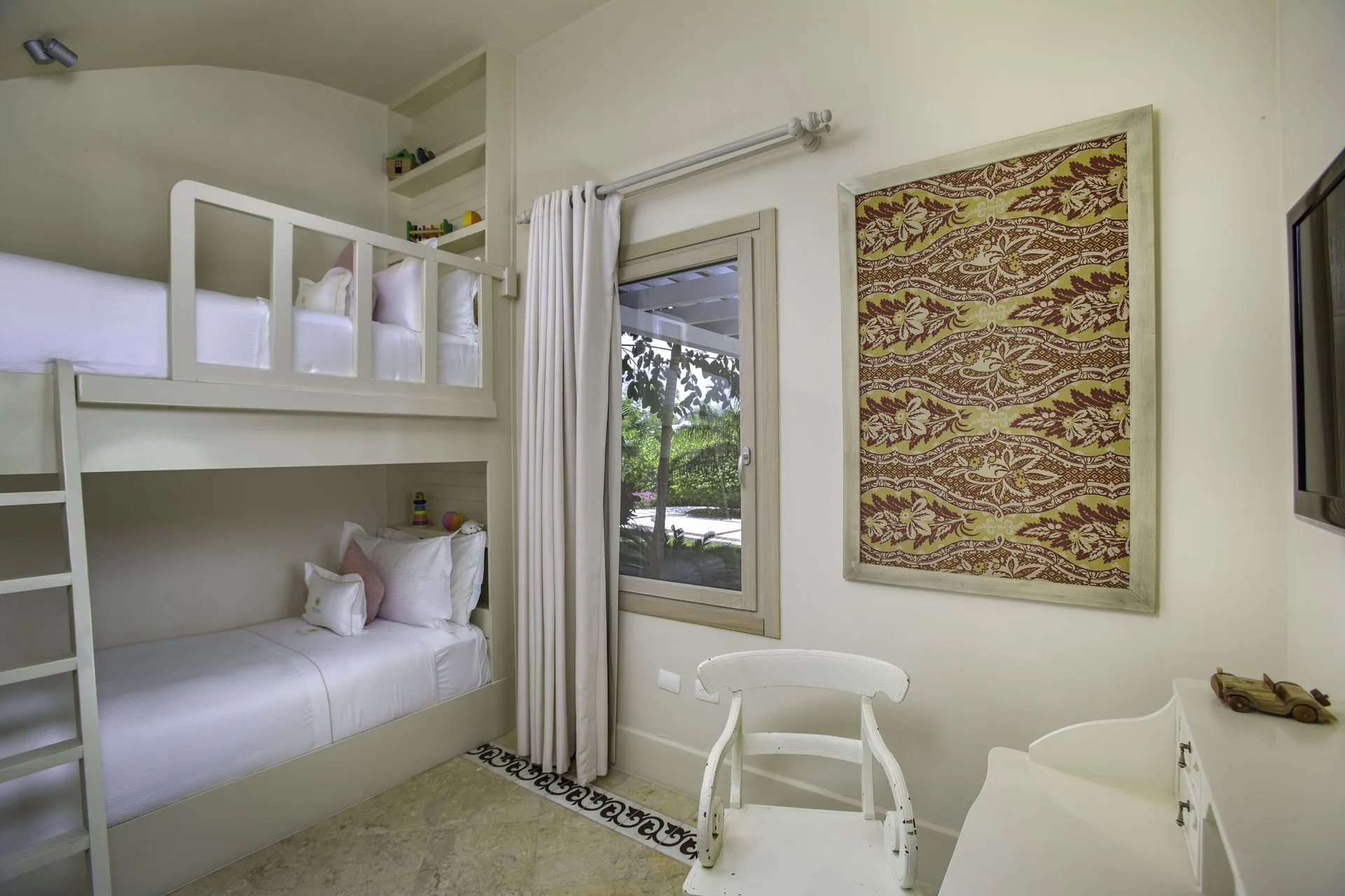 Bunk beds in a Luxury Pool Family Suite children’s room at Eden Roc Cap Cana.