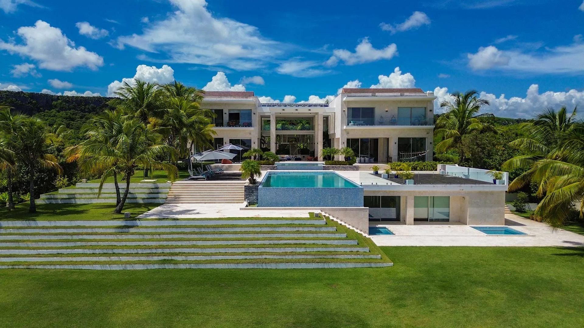 Ocean And Golf Five Bedroom Villa Official 3