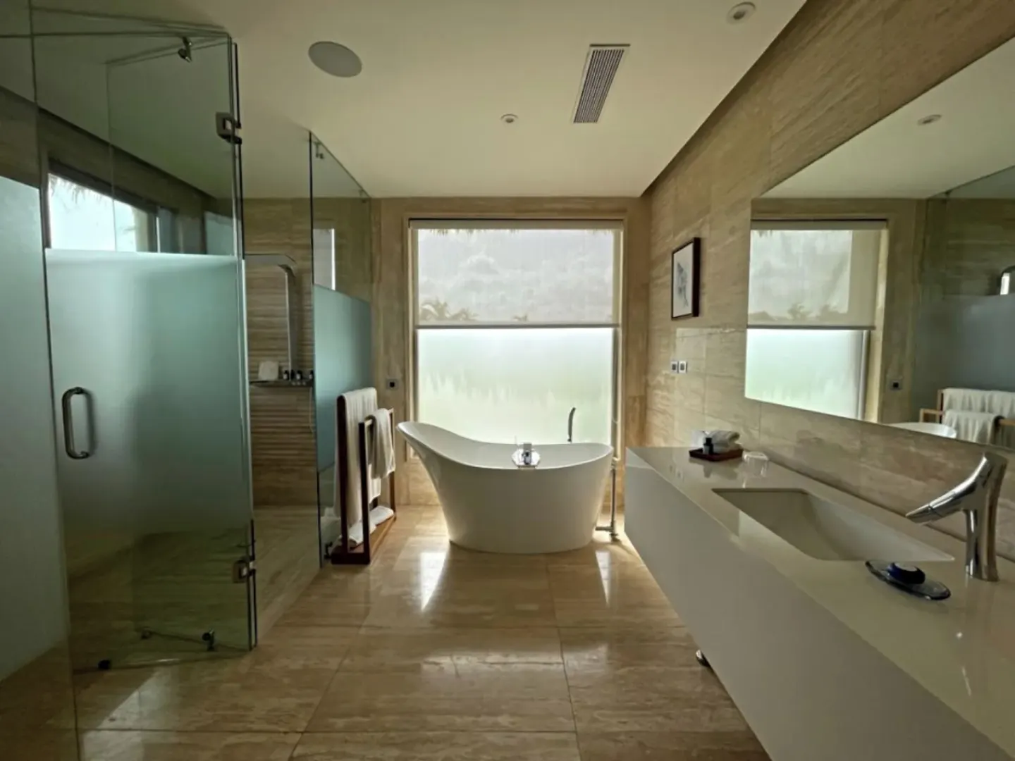 Beachfront One Bedroom Suite bathroom with soaking tub at Eden Roc Cap Cana.