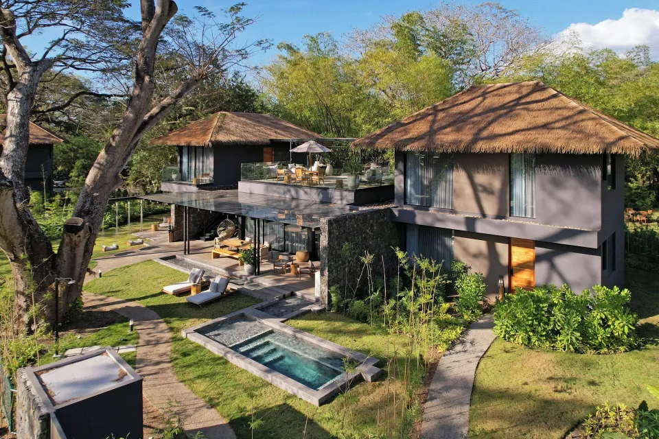 Three-bedroom balcony garden villa exterior with private plunge pool at El Mangroove Papagayo