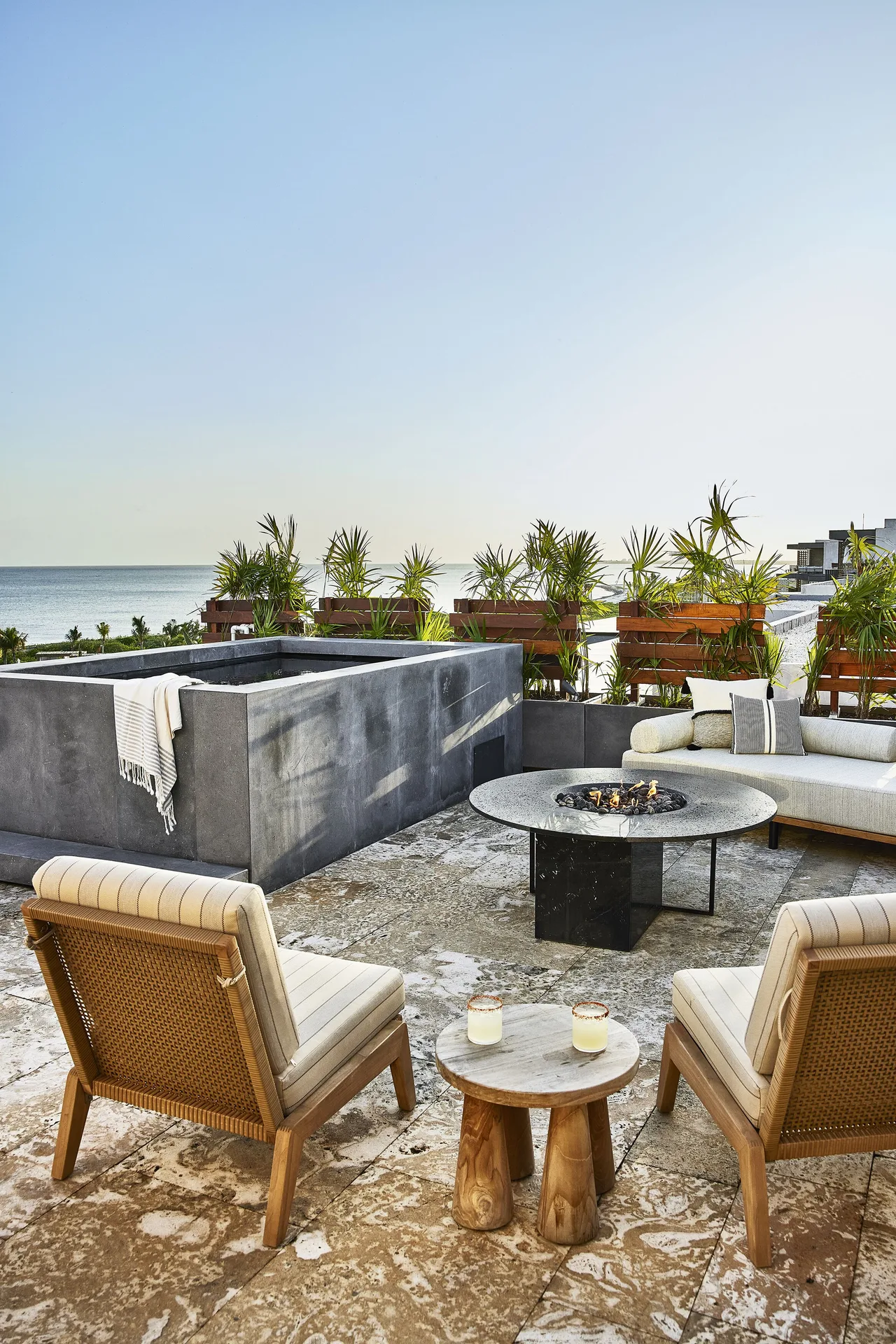 Ocean Studio sky deck with plunge pool and ocean view at Etéreo, Auberge Collection.