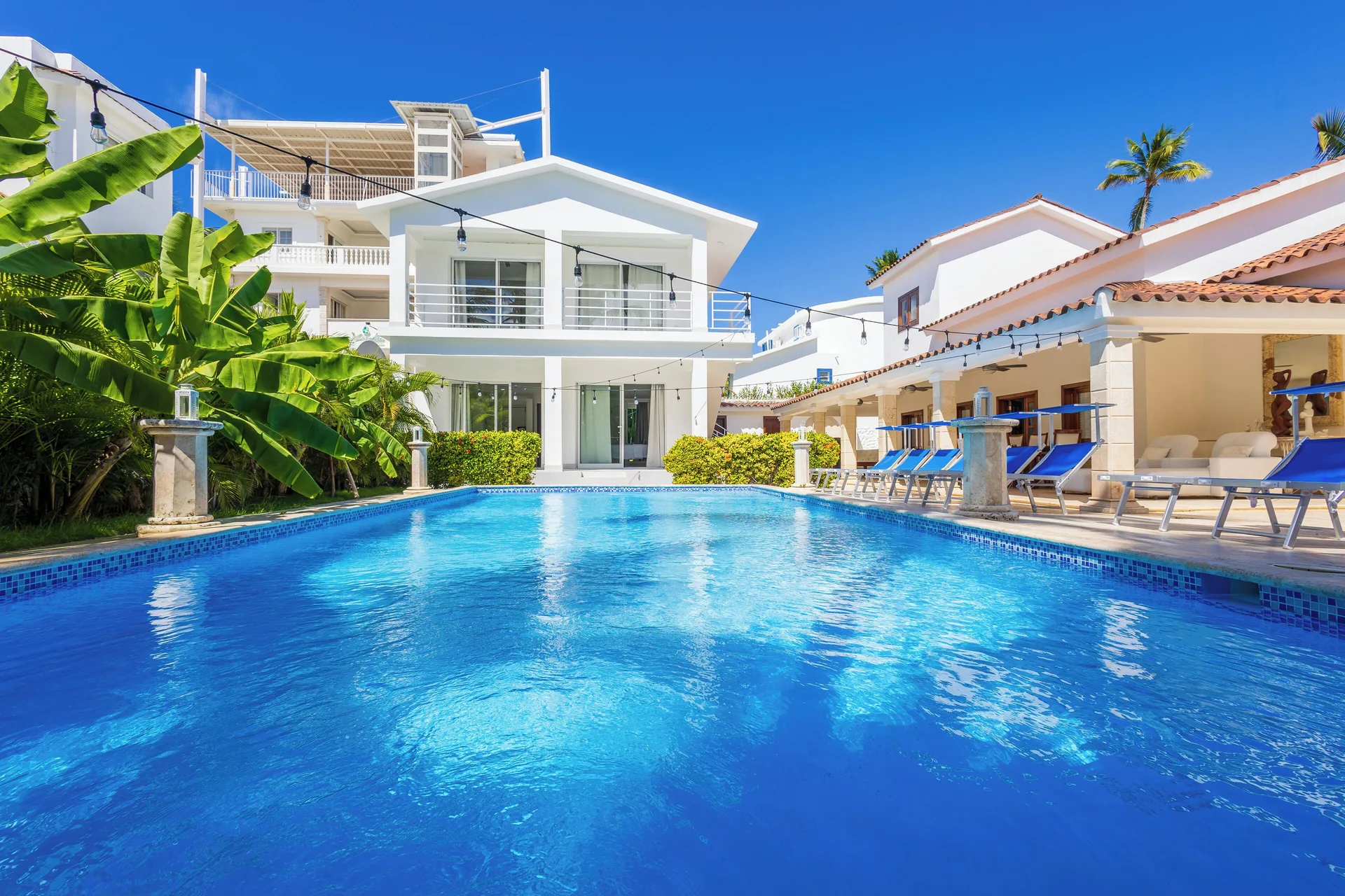 Beachfront 7BR Villa with Pool & Maid resort