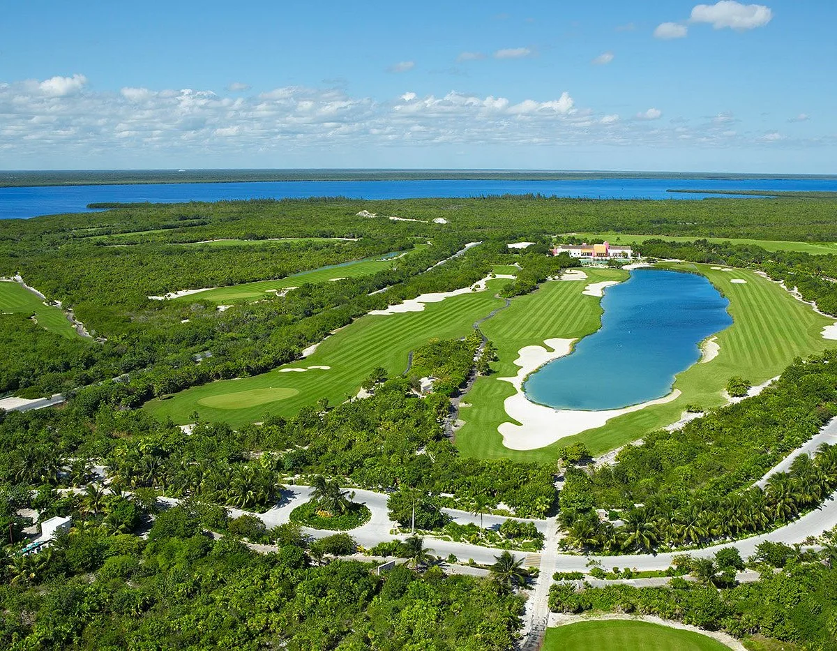 Playa Mujeres Golf Club 5 Min Drive