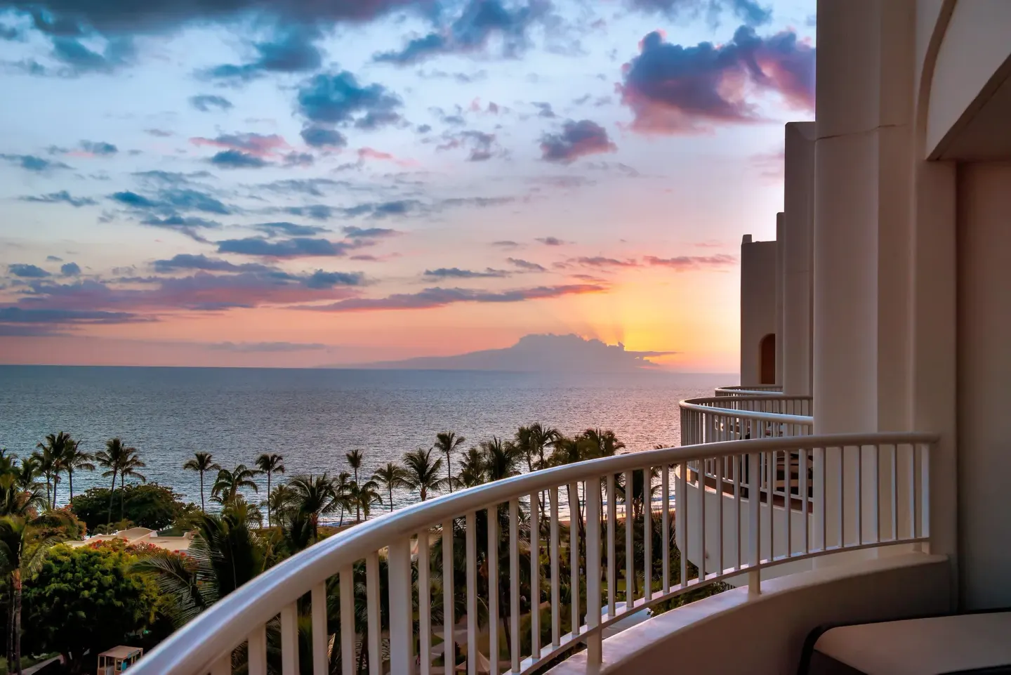 Three Bedroom Oceanfront Villa Official 1