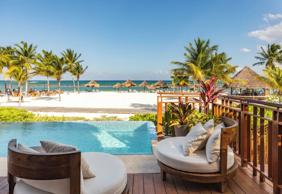 Beachfront suite terrace with plunge pool and ocean view at Fairmont Mayakoba.