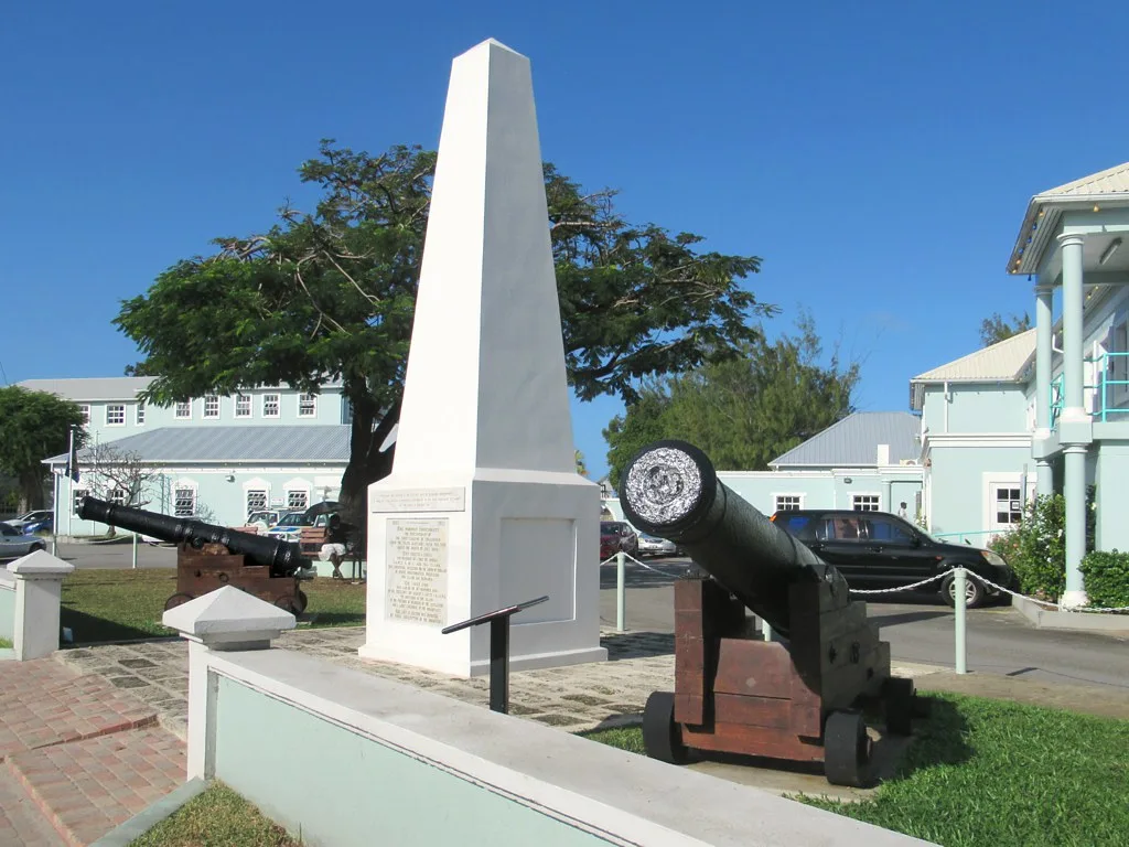 Holetown Monument 5 Min Drive
