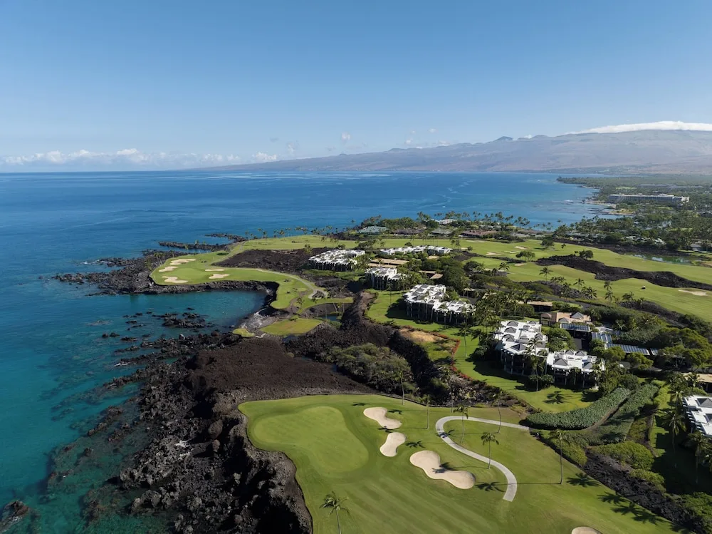 Mauna Lani Point condominium resort with golf views, spacious residences and Kohala Coast location