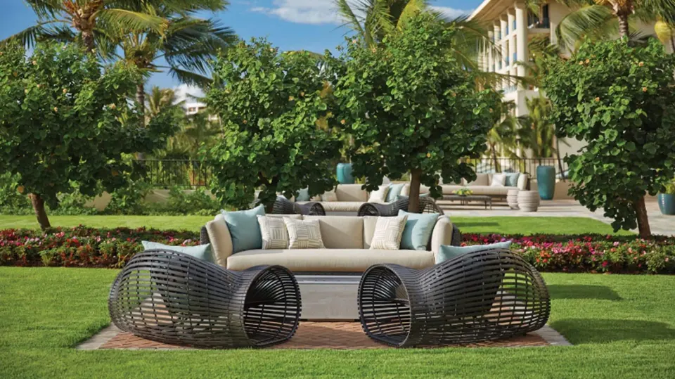 Lokelani Presidential Suite outdoor lounge on the lawn at Four Seasons Resort Maui at Wailea.