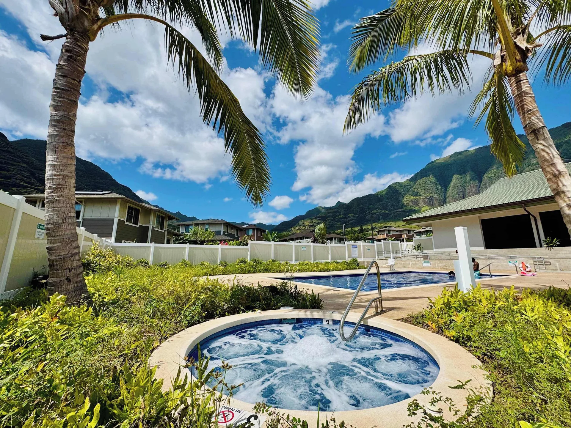 Marbella Lane Nohea Stylish Home Makaha private vacation rental with residential island setting