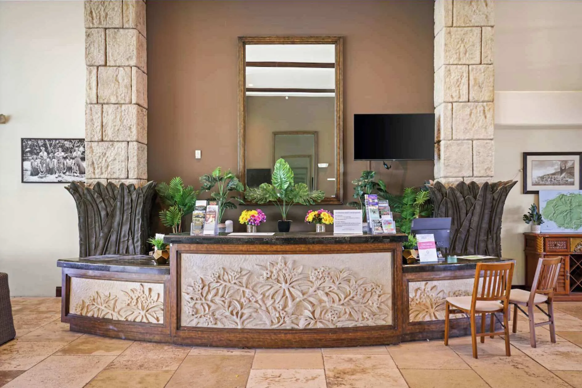 Waipouli Beach Oceanfront Resort beachfront condo resort with family-friendly pools and east shore location
