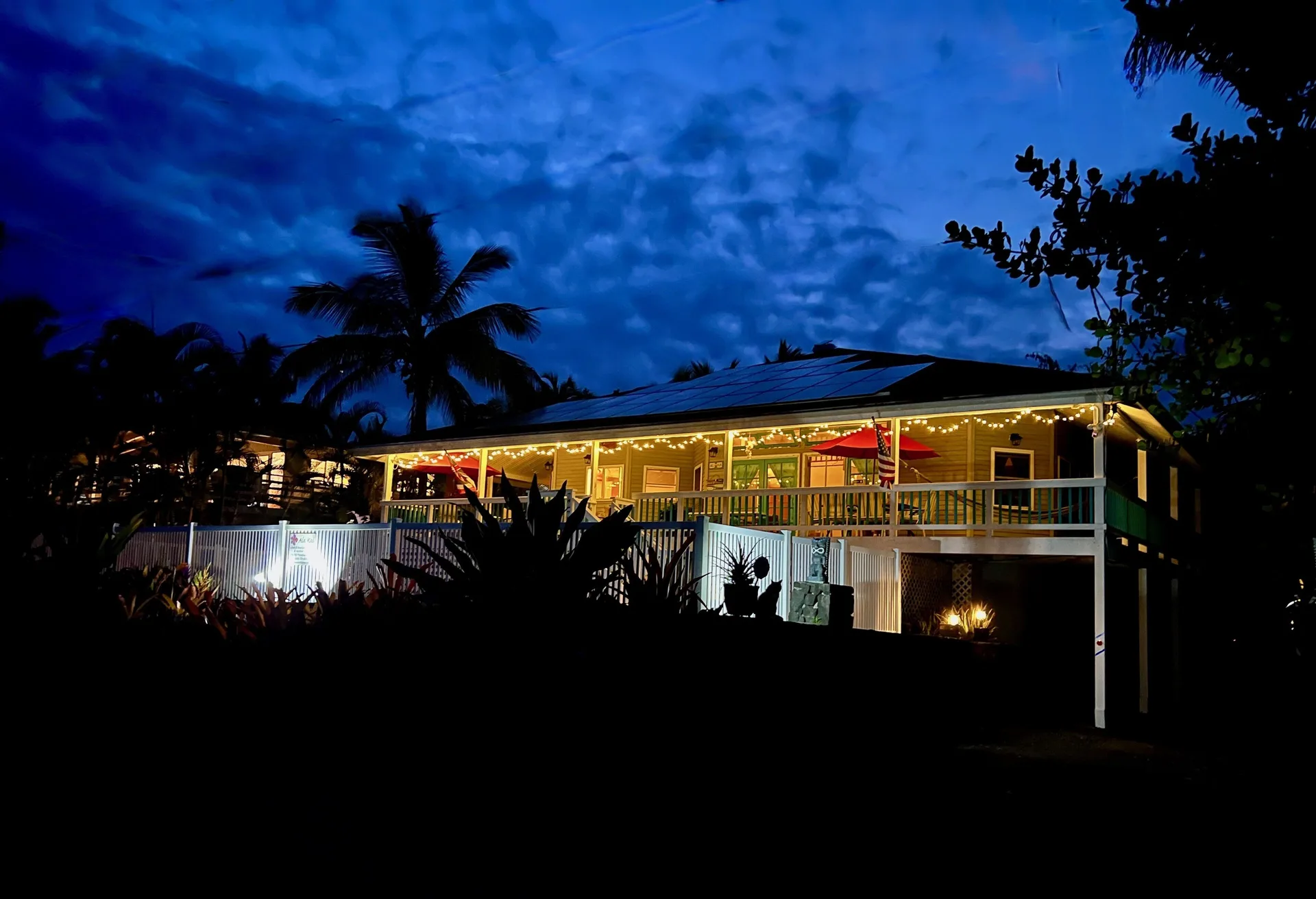 Ala Kai Bed & Breakfast oceanfront Big Island inn with tropical gardens and relaxed Puna coastline setting