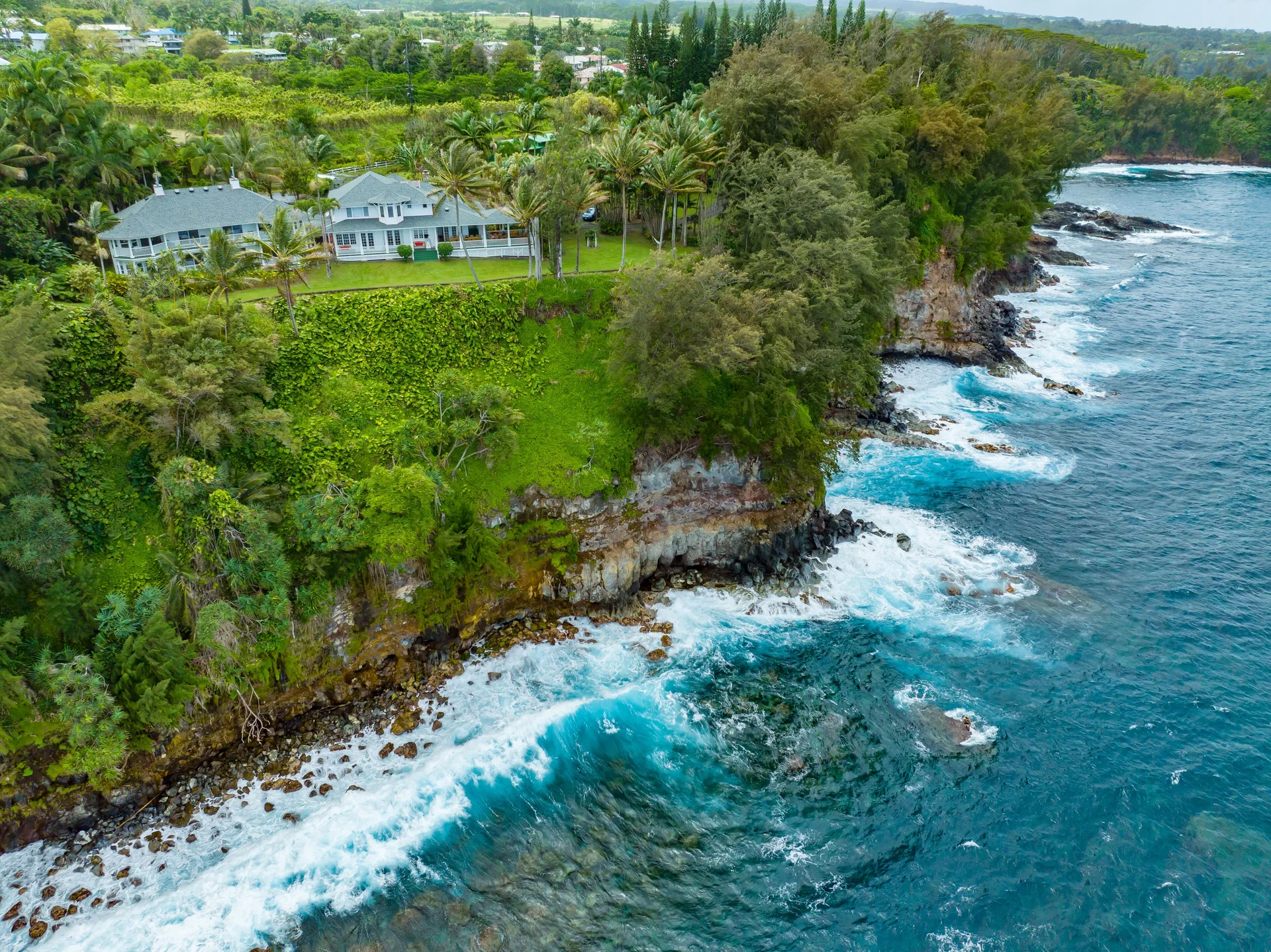 Hamakua Hotel boutique Big Island accommodation with quiet coastal charm near Hilo and Hamakua sights
