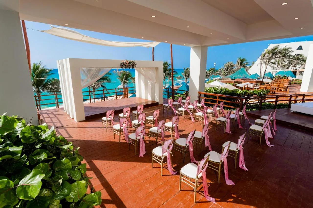 Oceanfront Terrace Venue at Grand Oasis Cancun